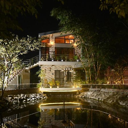 The Cabin By The Bayou Bed & Breakfast Guwahati Dış mekan fotoğraf